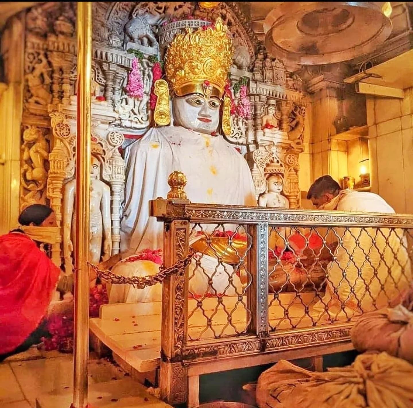 While other religious cities in India discourage meat and alcohol due to religious customs, not legal mandates, Palitana remains the only city where non-veg food is banned by law.