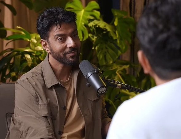 After this, both burst into laughter and the chef added, “I always say that Lucknow’s worst food is near the best food of Mumbai.” After this, both burst into laughter and the chef added, “I always say that Lucknow’s worst food is near the best food of Mumbai.”