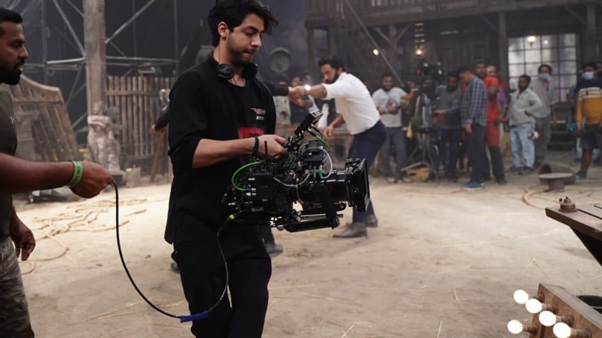 Aryan Khan: El hijo de Shah Rukh Khan brilla con su estilo y creatividad en su cumpleaños