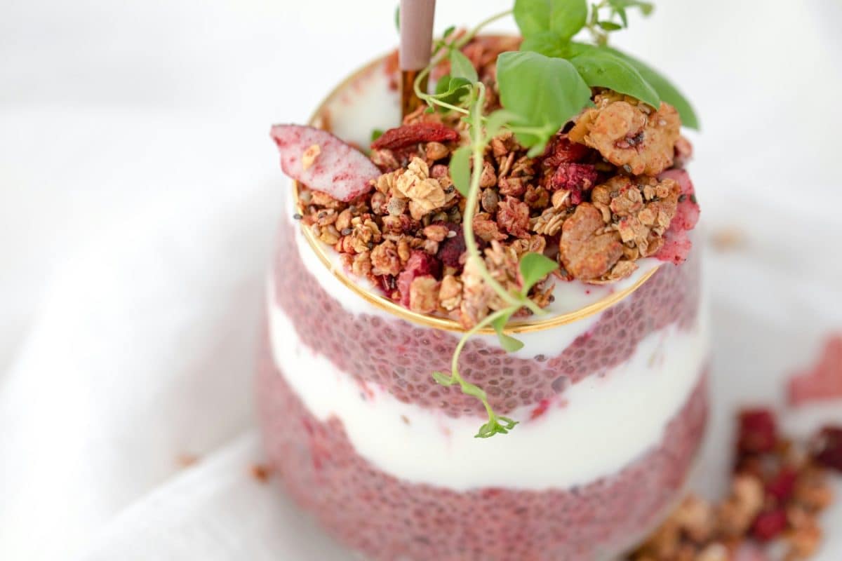 Tired Of Feeling Hungry? This 30-Day Curd and Seeds Breakfast Plan Will Work Wonders