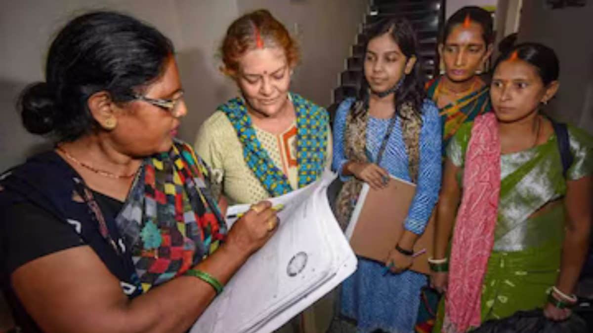 This Is How Much Karnataka’s Caste Census Staff Earned For Walking Door To Door