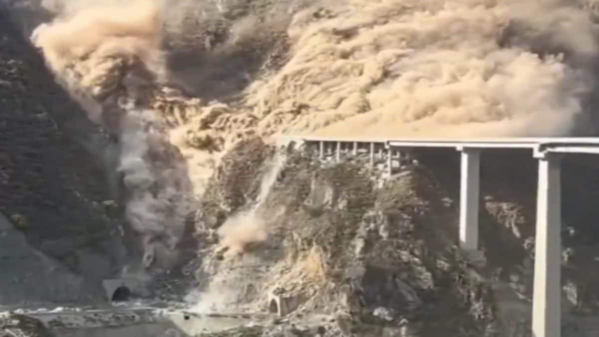 China's Hongqi Bridge Linking Sichuan, Tibet Collapses Days After Opening | Watch