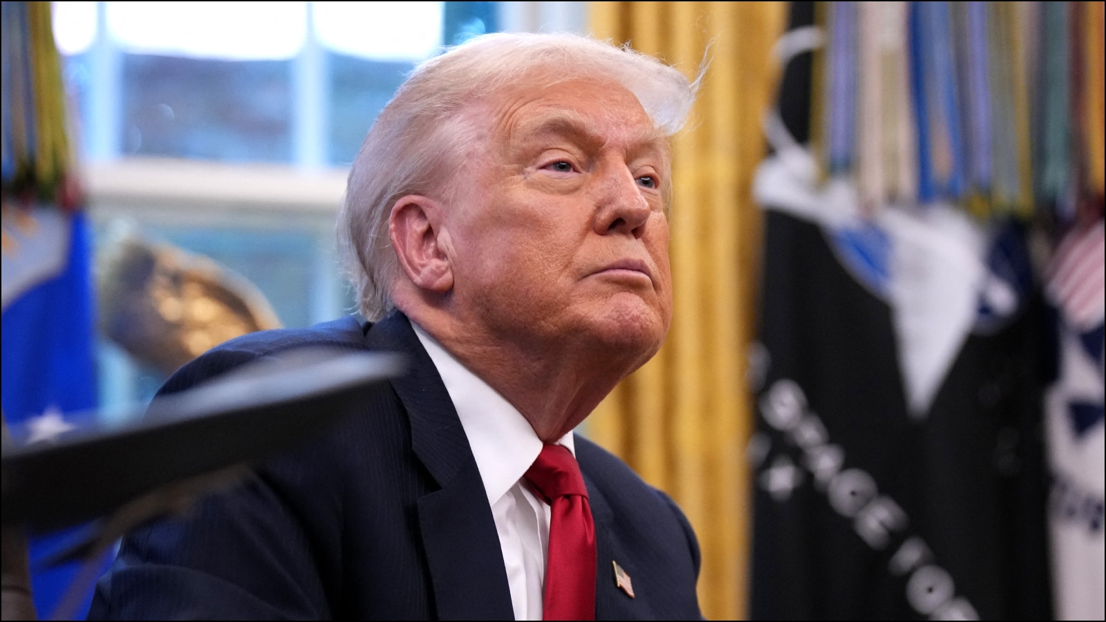 Posting late at night on his Truth Social account, Trump sharply criticised the previous Joe Biden administration, accusing it of enabling “illegal admissions.” He argued that such policies had undermined improvements in living standards despite technological progress.