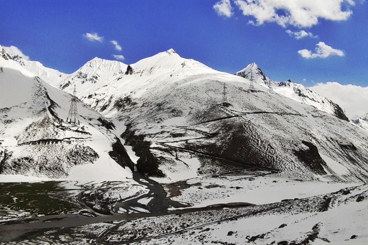 This Indian Village Survives - 40 Degree Celsius In Winters