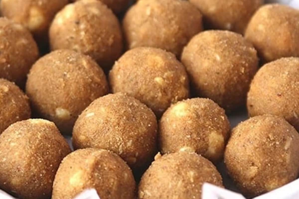 Gond-Jaggery Laddu Recipe: This Winter Treat Works Like A Natural Sweet Heater!