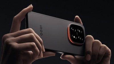 iQOO 15 Ultra with a cooling fan sounds like a gamer's delight