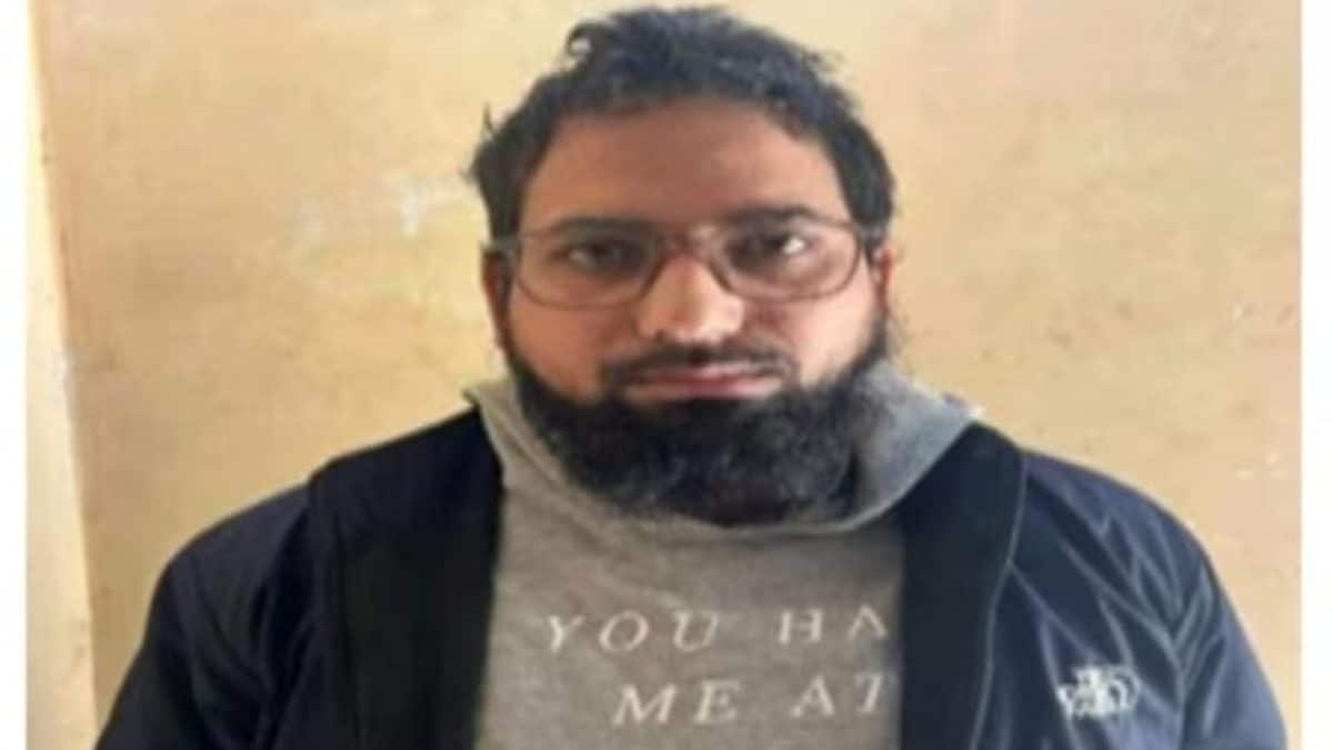Shopian Imam Irfan Ahmad Wagah Arrested For Radicalising Doctors Linked To Delhi Blast Plot