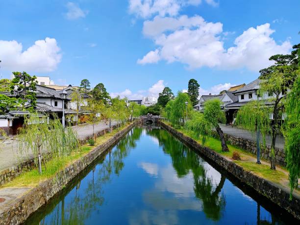 Kurashiki: With canals, old merchant houses and art museums, Kurashiki in Okayama Prefecture offers a lovely & quieter alternative to major city spots. Kurashiki: With canals, old merchant houses and art museums, Kurashiki in Okayama Prefecture offers a lovely & quieter alternative to major city spots.