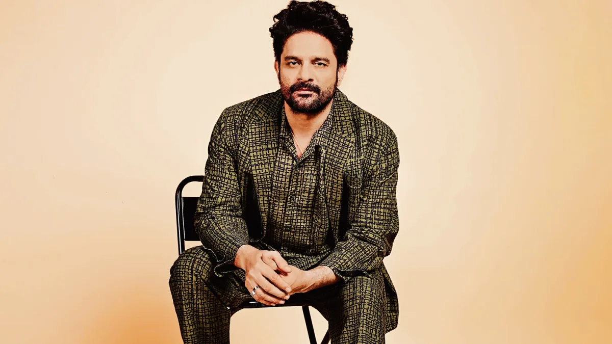 Jaideep Ahlawat Says Amitabh Bachchan’s Films Marked Child Birth In His Village: ‘Deewar, Don Were Screened’ | Bollywood News