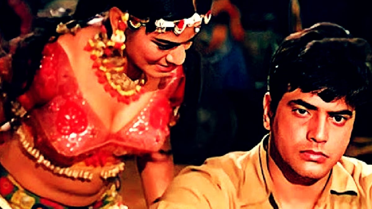 Aruna Irani: Bollywood's Iconic Vamp Reflects on Her Career