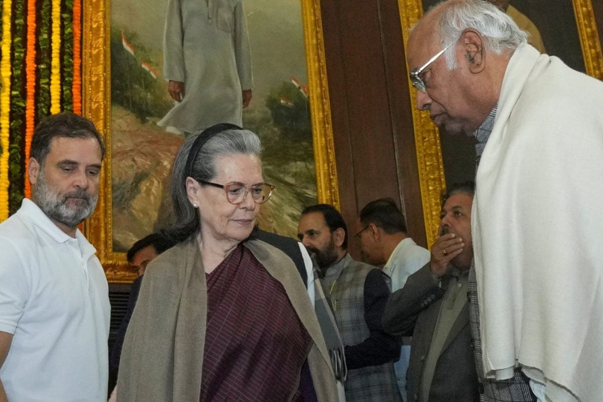 FIR Vs SIR In Winter Session: Action Against Sonia, Rahul Gandhi Heralds Fresh Trouble For Congress