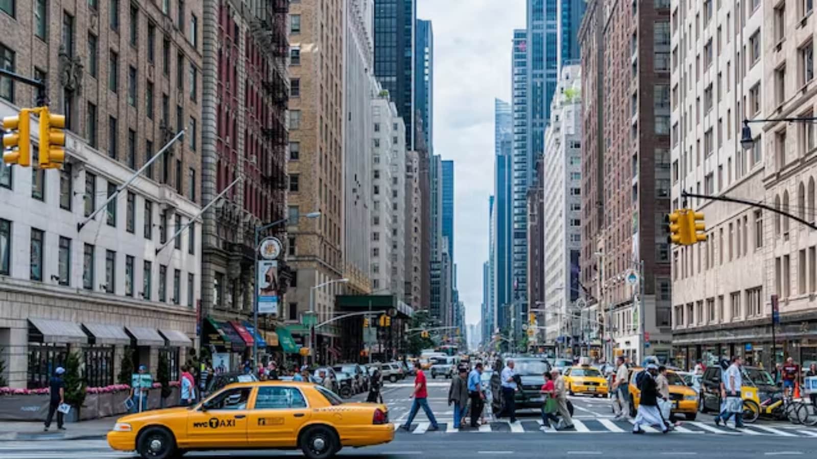 New York is the only American city to feature in the top ten in 2025. High living costs, premium housing, education and healthcare expenses keep it among the world’s most expensive cities.