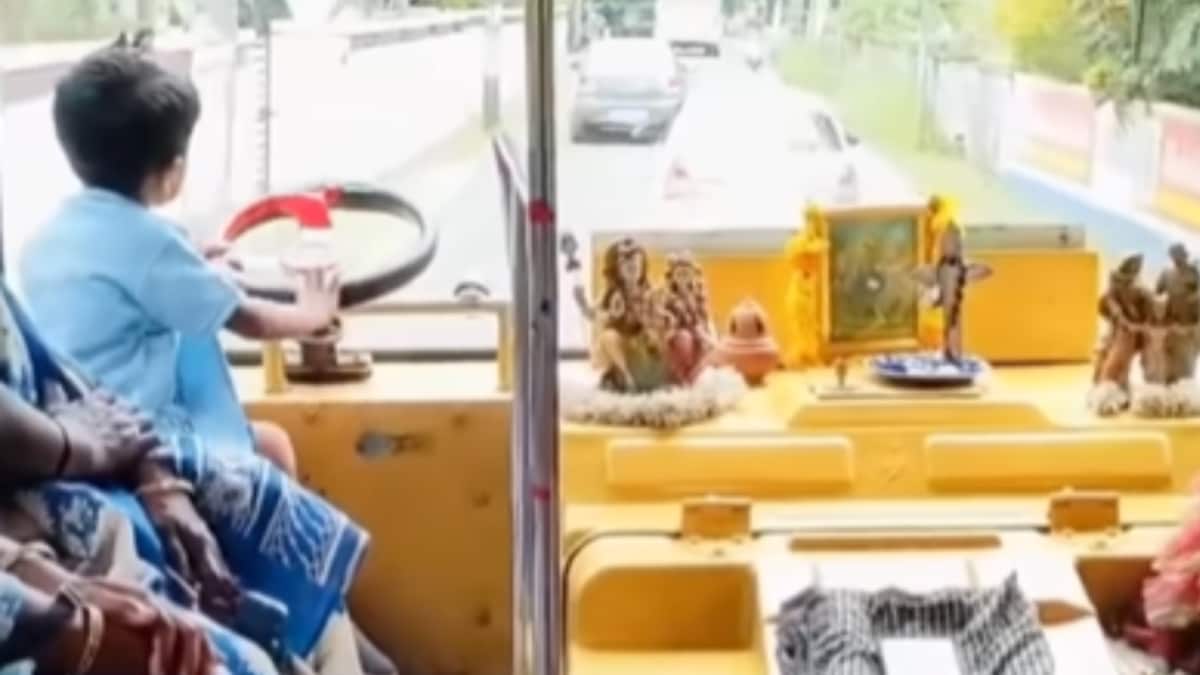 Tamil Nadu Bus Driver Installs Toy Steering