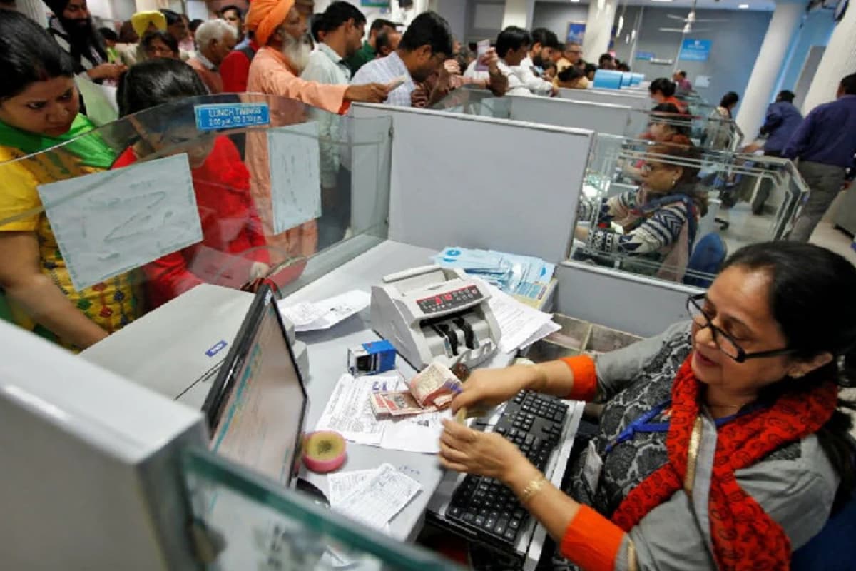 PSU Bank Merger: Govt Initiates Discussions With RBI & PSBs; More Mega Lenders Likely In 2026