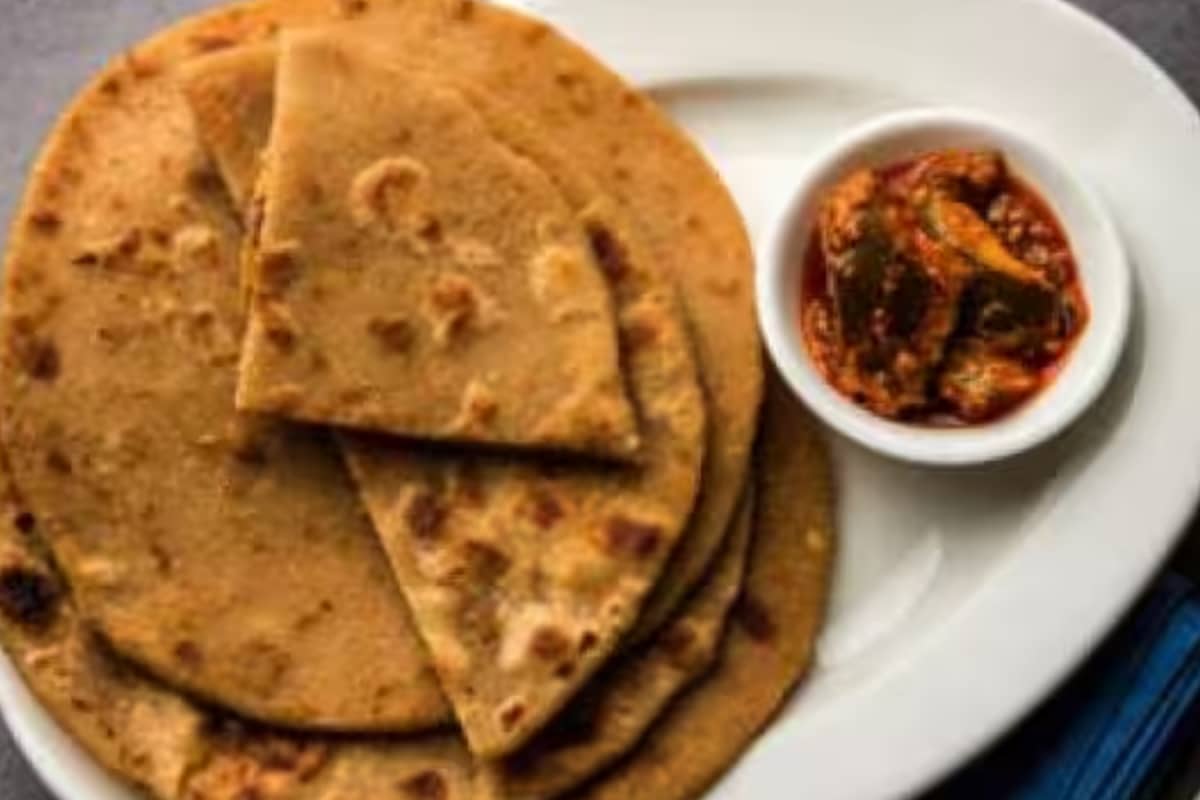 Sattu Paratha Recipe: Try This Winter Special Breakfast, Spicy And Packed With Flavour!