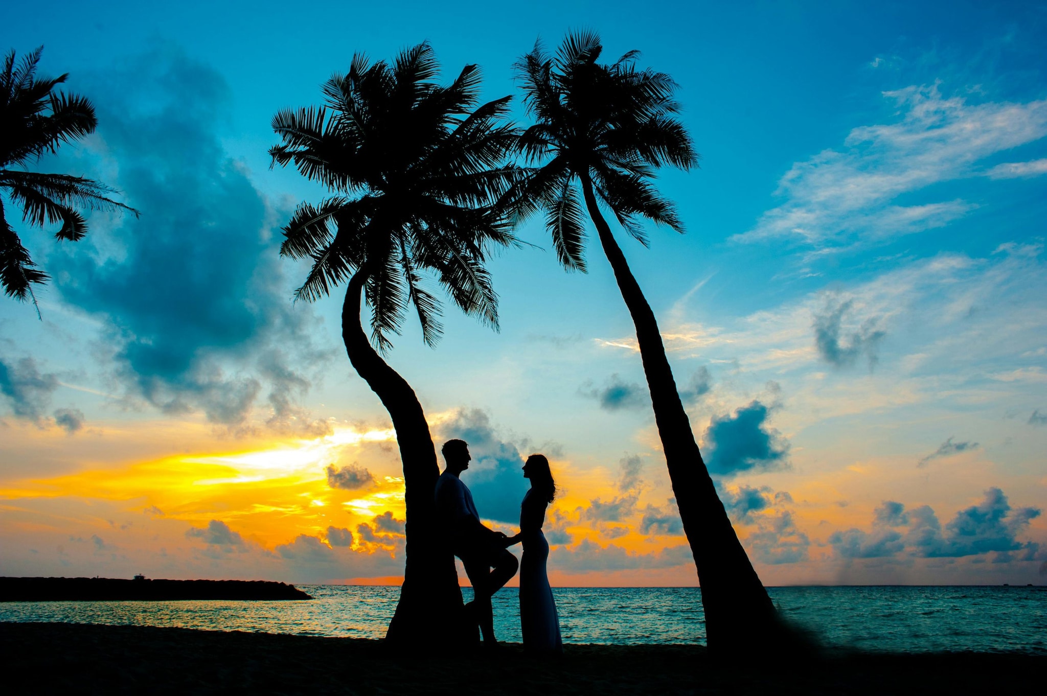 10 Most Romantic Sunset Points Across The World For Honeymooners 10 Most Romantic Sunset Points Across The World For Honeymooners