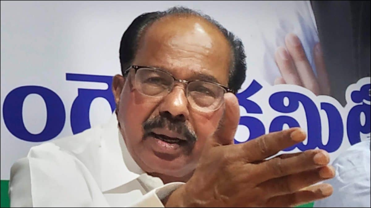 'Not In Our Best Interests': Congress Veteran Blames Top Brass For Karnataka Leadership Turmoil