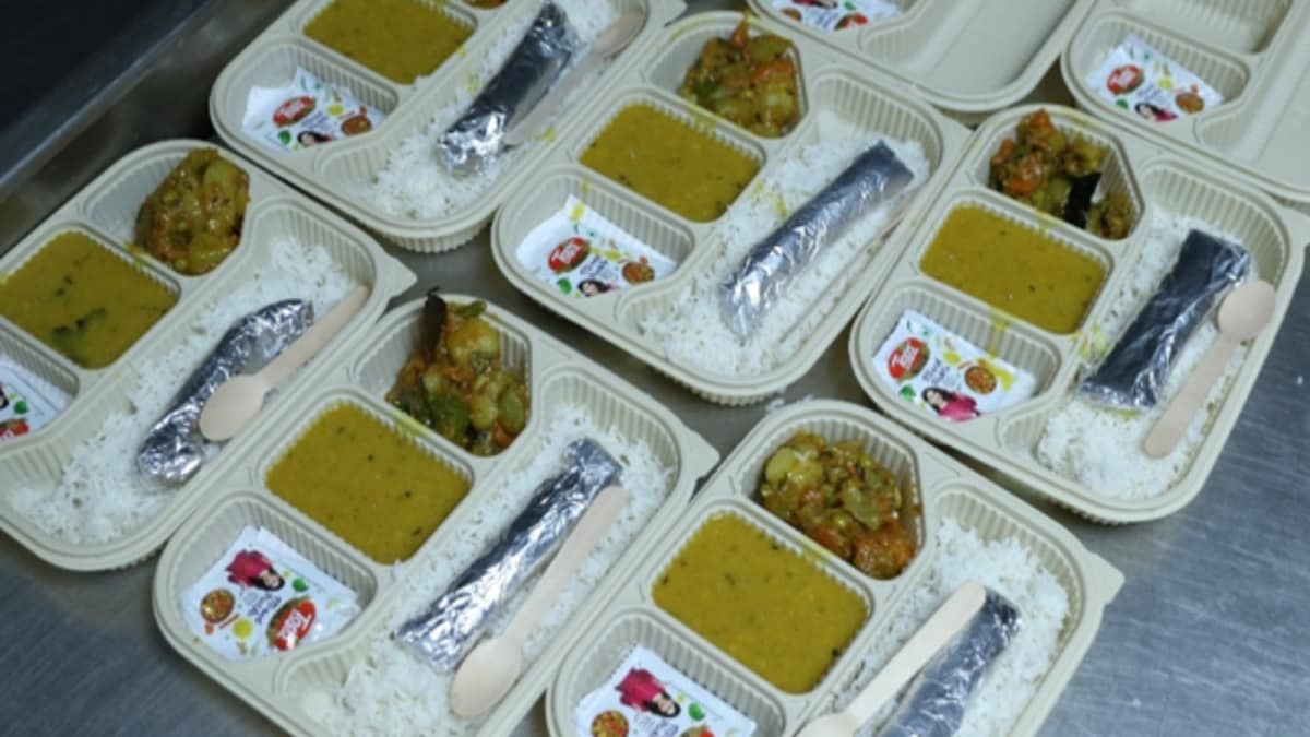 IRCTC Updates Train Catering Services, Partners With Leading Brands for Improved Meals