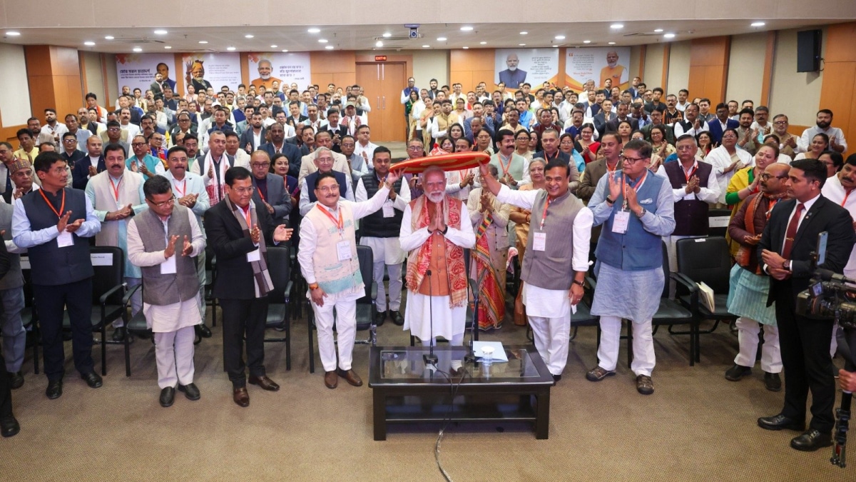 PM Modi Meets BJP Workers In Assam, Stresses Grassroots Outreach Ahead Of 2026 Polls