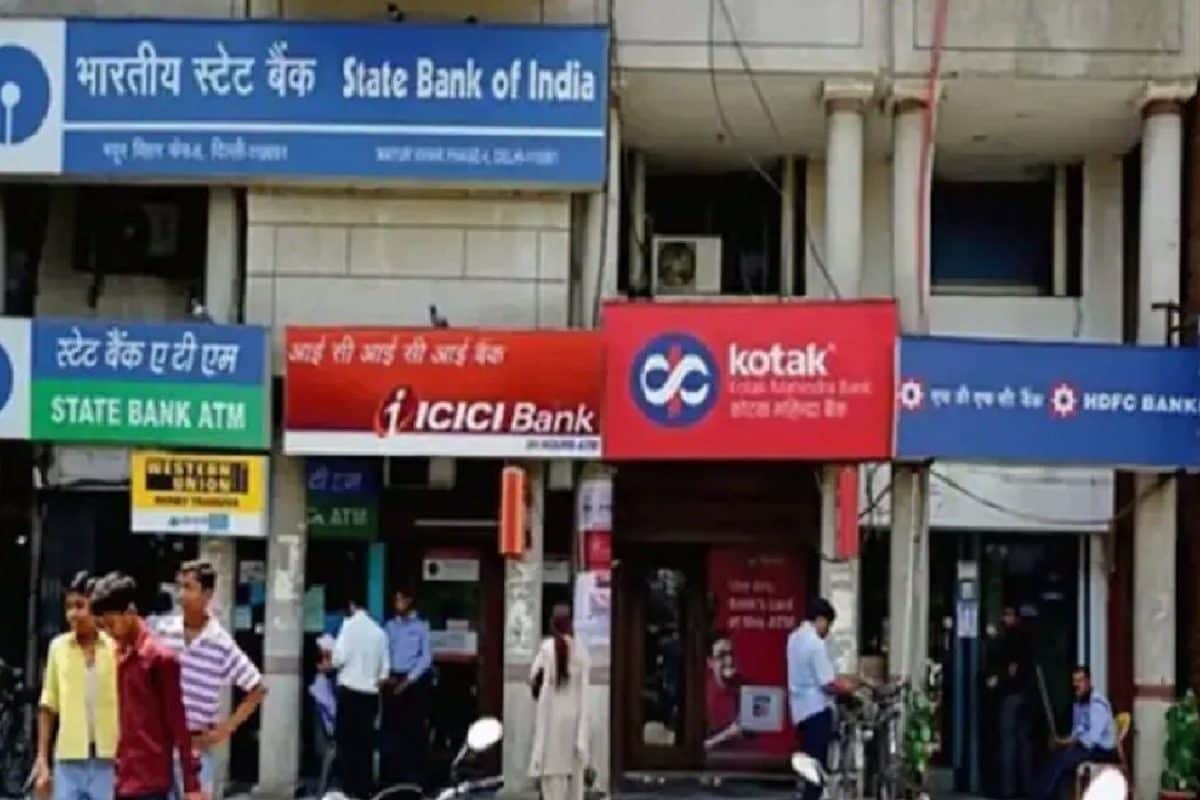 3-Year FD Interest Rates Compared: Here's What Top Banks Are Offering In 2026