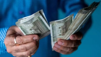 Financial experts caution that what feels like a smart short-term move could quietly weaken long-term financial security.