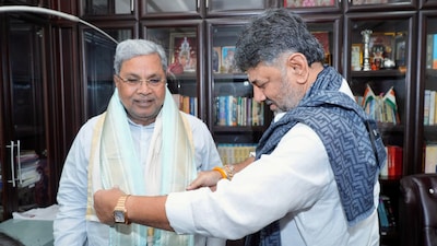 Shivakumar was seen wearing the watch during his meeting with CM Siddaramaiah. 