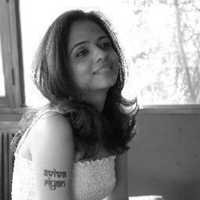 Aviva's mother, Nandita Baig, also known as Nandita Kathpalya Baig, is a prominent interior designer. She is also the co-founder and CEO of Youthreach and a consultant to the Indira Gandhi Memorial Fund. The Baig family has long-standing ties with the Gandhi-Vadra family. Nandita Baig also shares a close relationship with Priyanka Gandhi Vadra.