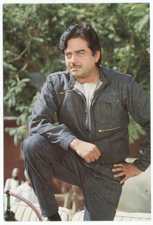net worth of shatrughan sinha - Ilustrasi 2
