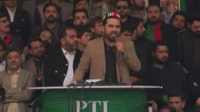 Afridi aggressively questioned the legitimacy of denying a sitting constitutional provincial head access to his party leader. File image