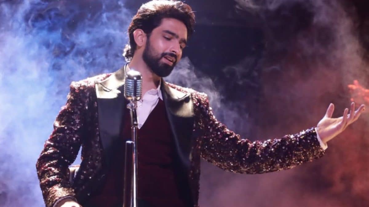 Amaal Malik Denies 'Mystery Girl' Speculation