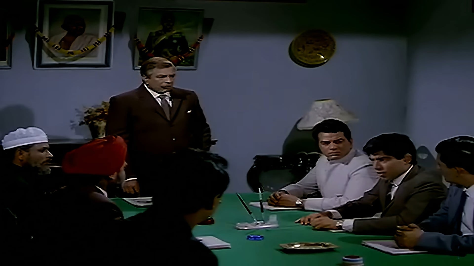 This 1968 Blockbuster Made Dharmendra Bollywood’s First Spy Hero, Guess The Film