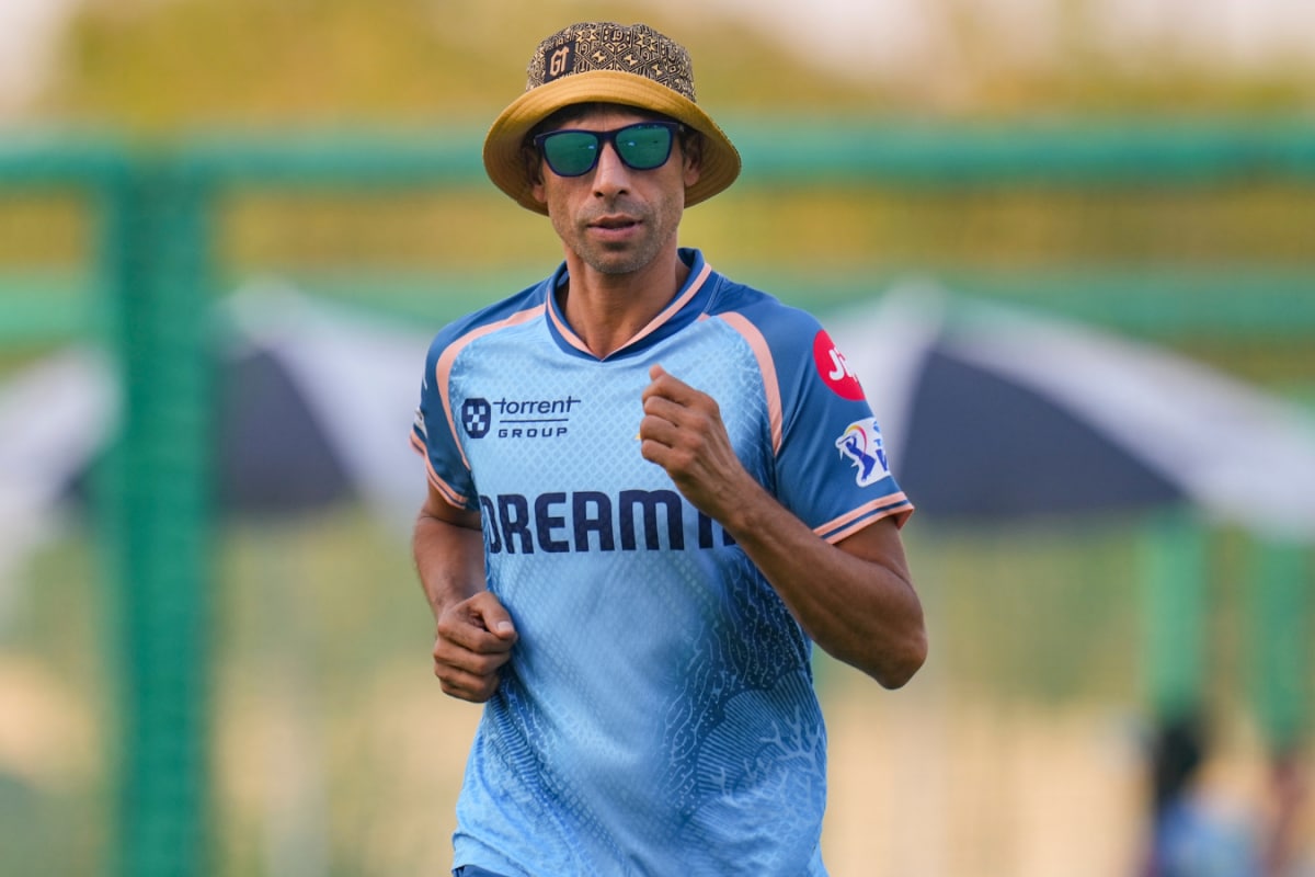 'Not Through Insta, But By Watching...': GT's Coach Ashish Nehra's Counsel To Young Fan