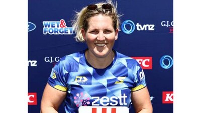 Australia batter Laura Harris