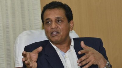 Karnataka Lokayukta Police raided 13 locations linked to Sardar Sarfaraz Khan, uncovering assets worth ₹14.38 crore amid corruption allegations. Investigation is ongoing. (Pic; The Hindu)