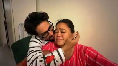 Bharti Singh opens up about postpartum emotions as Haarsh Limbachiyaa comforts her.