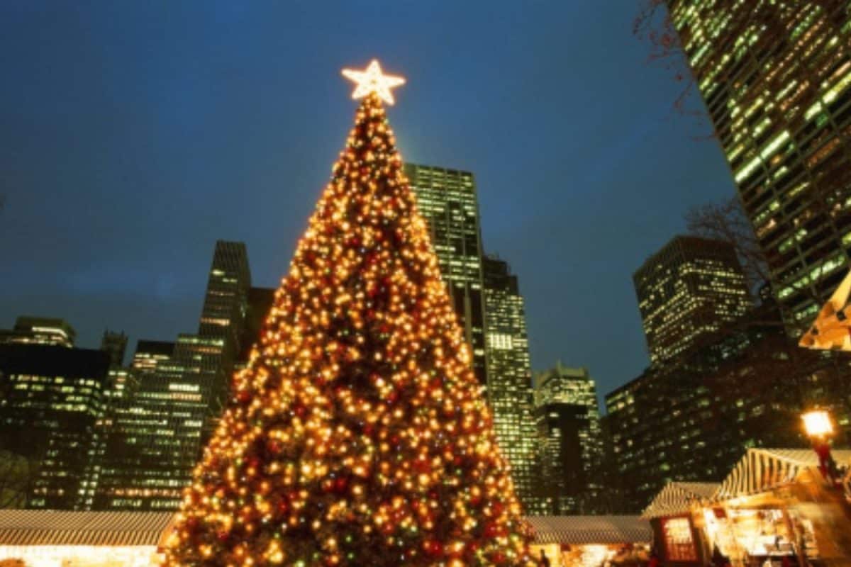 Christmas 2025: Why Do People Hang A Star Outside Their Homes? The Meaning Behind The Tradition