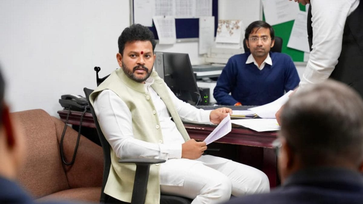 ‘Not Political’: Aviation Minister Counters Rahul Gandhi’s ‘Monopoly’ Charge As IndiGo Chaos Sparks Row