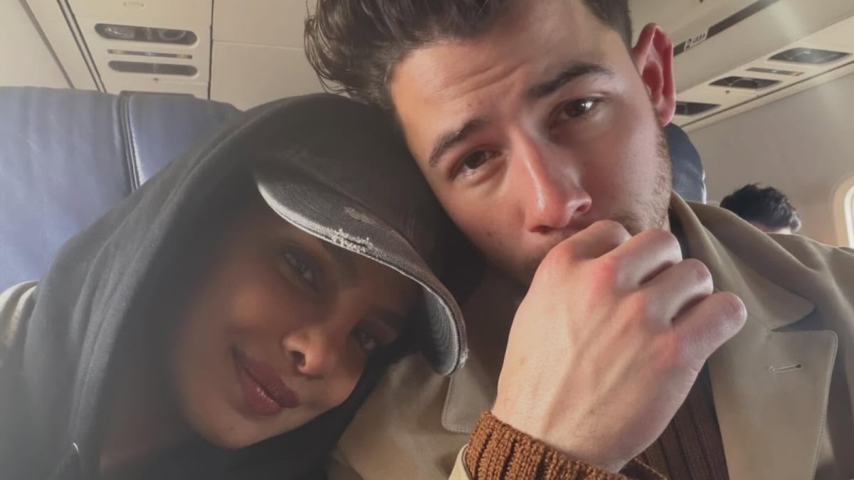 Priyanka Chopra Reveals Nick Jonas Flew Her Over The Clouds To See The Moon On Karwa Chauth | Bollywood News Priyanka Chopra Reveals Nick Jonas Flew Her Over The Clouds To See The Moon On Karwa Chauth | Bollywood News