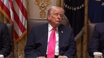 Footage showed Trump sitting still with his eyes closed at several points as Marco Rubio delivered closing remarks. (IMAGE: X/@AaronRupar)