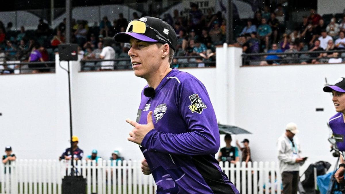 Wbbl Great Elyse Villani Retires After Lifting Maiden Title With Hobart