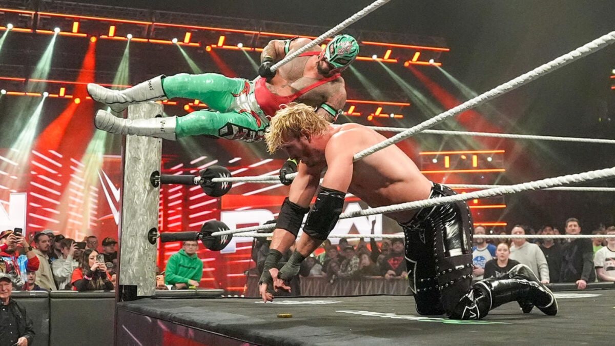 WWE RAW Results (Dec.16, 2025): Rey Mysterio Returns, Usos Secure Tag Team Win