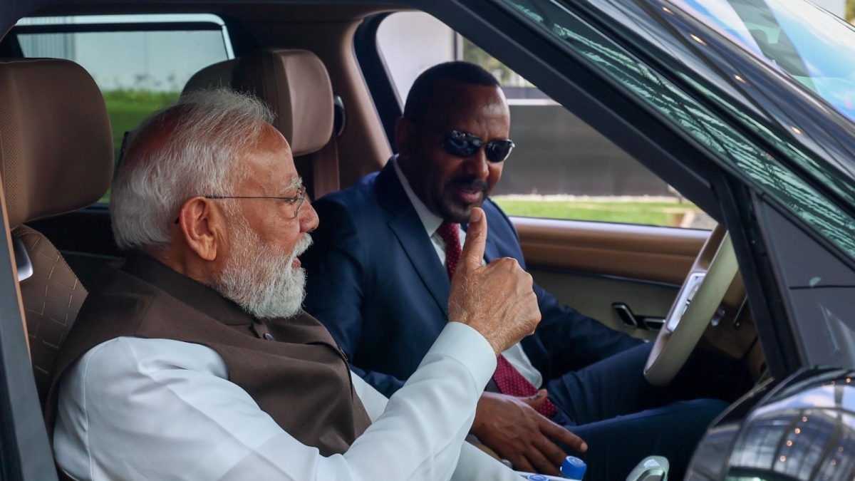 In Special Gesture, Ethiopian PM Drives PM Modi In His Car To Bid Farewell