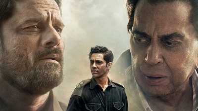 Ranveer Singh's Dhurandhar success influenced Ikkis' new release date. 