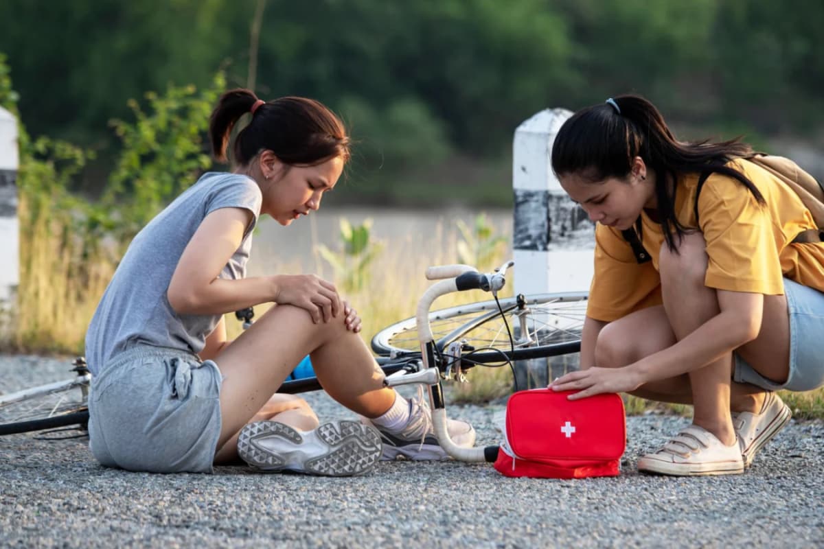 The Outdoor Adventurer’s First-Aid Guide: Skills You Should Know