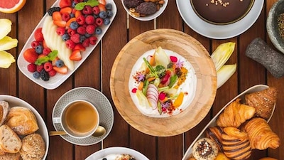 New Delhi's Top Winter Brunches: Indulge in Seasonal Delights