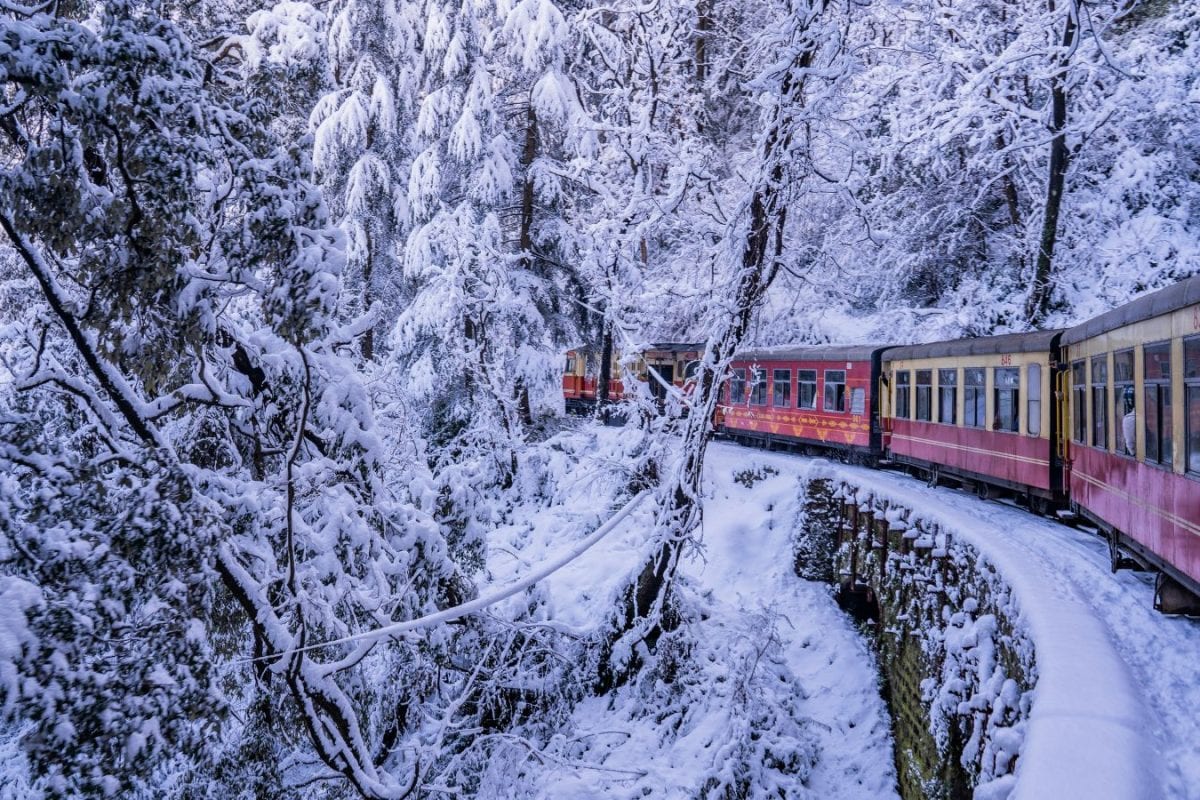 From Valleys To Waterfalls: Top Vistadome Train Routes To Experience India’s Beauty