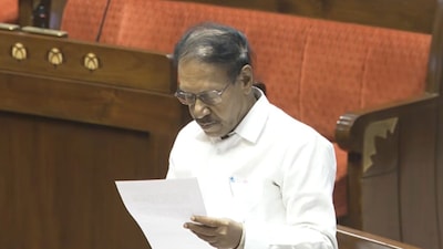 AIADMK MP Thambi Durai pointed out that stubble burning continues and traffic pollution remains unchecked. (Sansad TV)