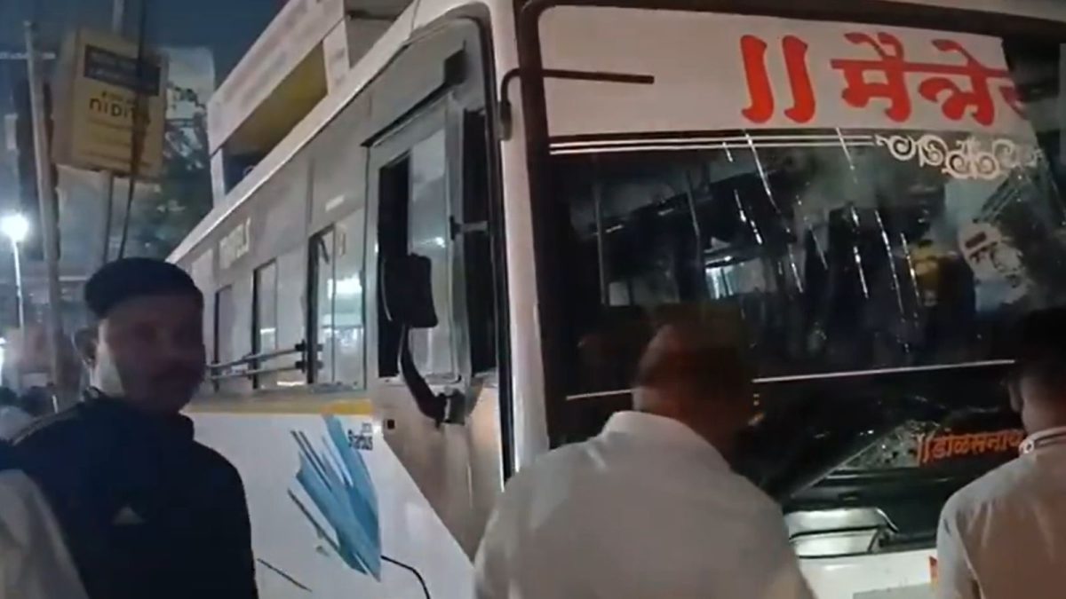 Two Killed, Four Injured As Bus Rams Into Pedestrians In Pune; Drunk Driving Suspected | Pune News Two Killed, Four Injured As Bus Rams Into Pedestrians In Pune; Drunk Driving Suspected | Pune News