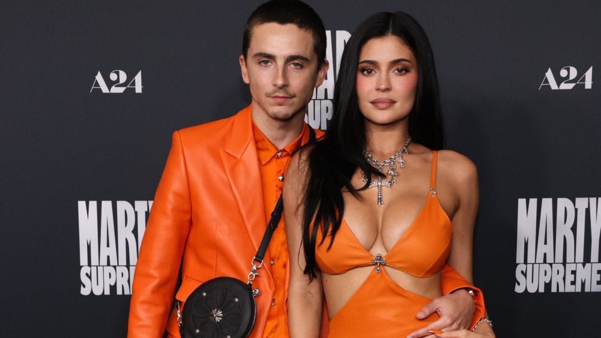 Body Language Expert Claims Kylie Jenner and Timothee Chalamet's Relationship Is One-Sided