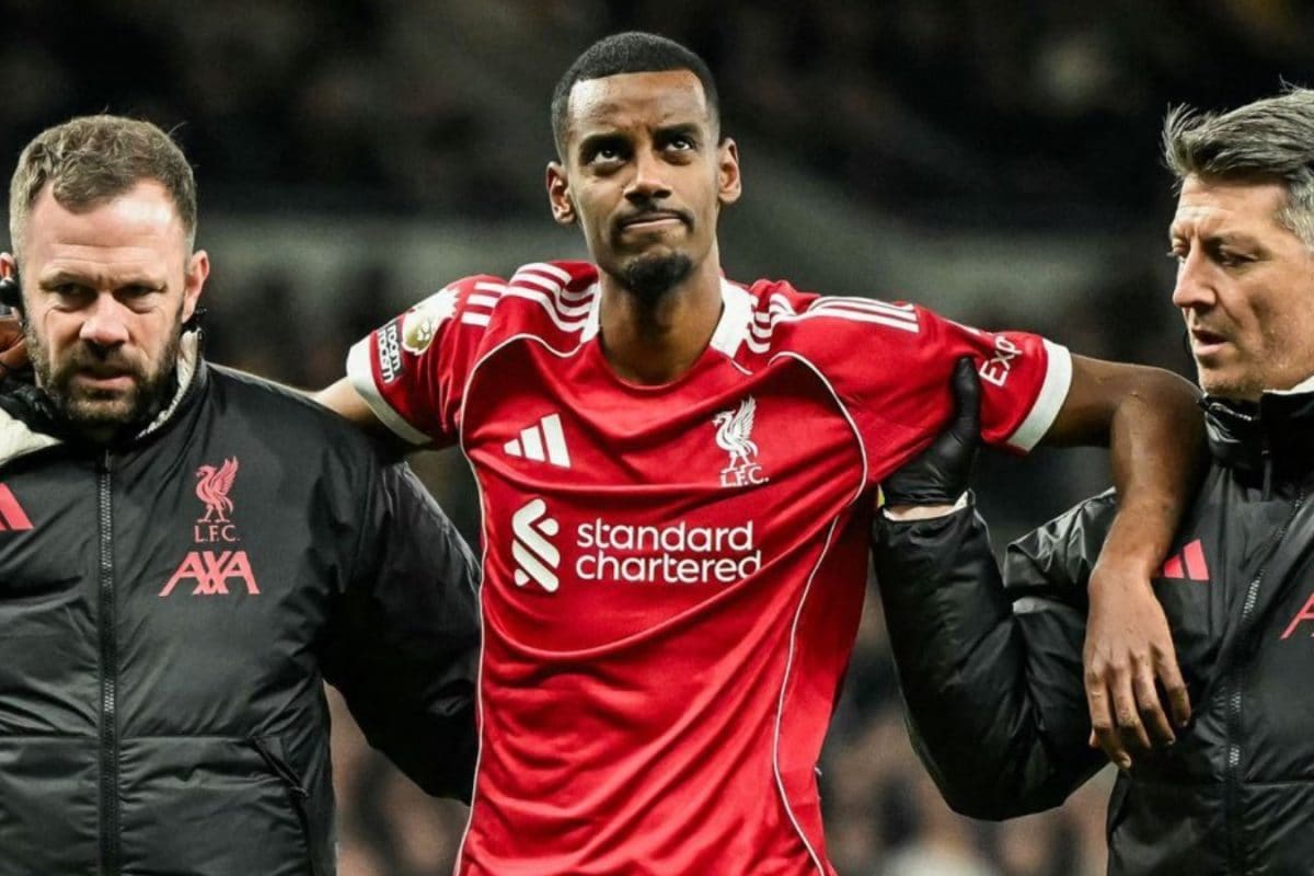 Liverpool’s £125m Nightmare Deepens: Isak Undergoes Surgery; Reds Confirm Lengthy Layoff